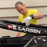 applicazione car wrapping aziendale Firenze su furgone commerciale